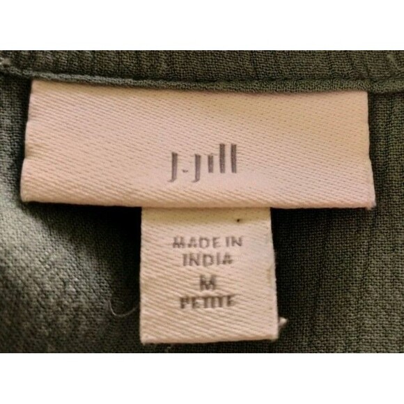 J. Jill Blouse Size M Petite Button Green Pleaded Embroidery 3/4 Sleeve Rayon - Picture 2 of 10